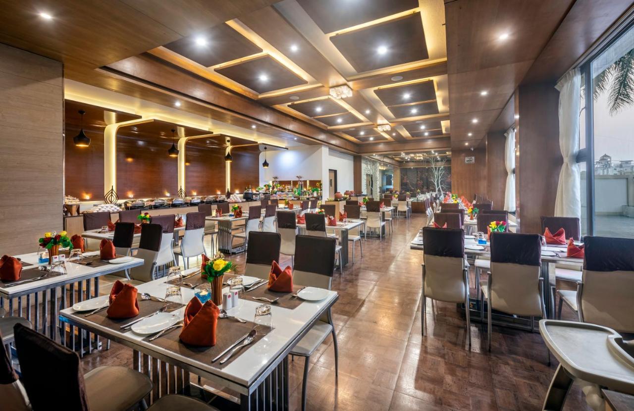 Lords Inn Somnath Bagian luar foto